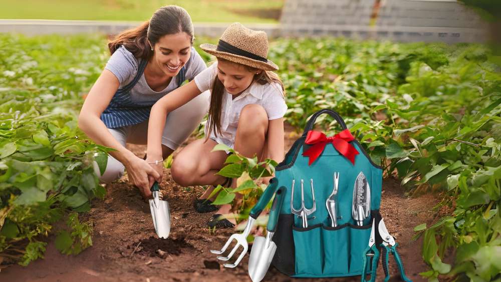 Eleven piece aluminum alloy steel garden tool set