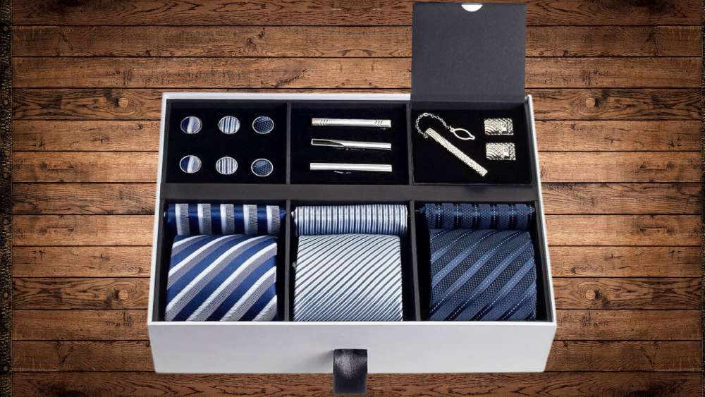 Premium tie set gift including several ties