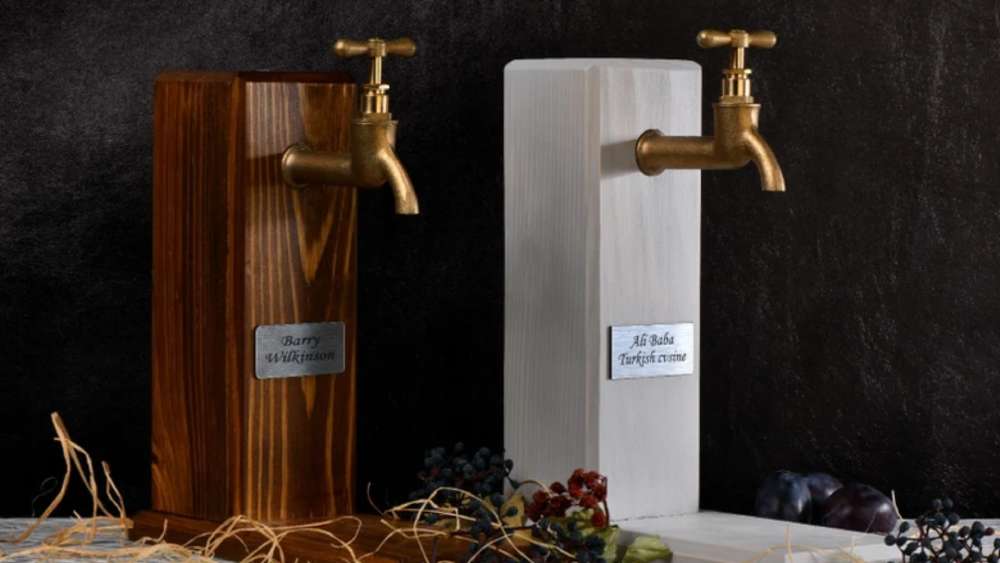 Personalized whiskey fountain made from pine wood and iron
