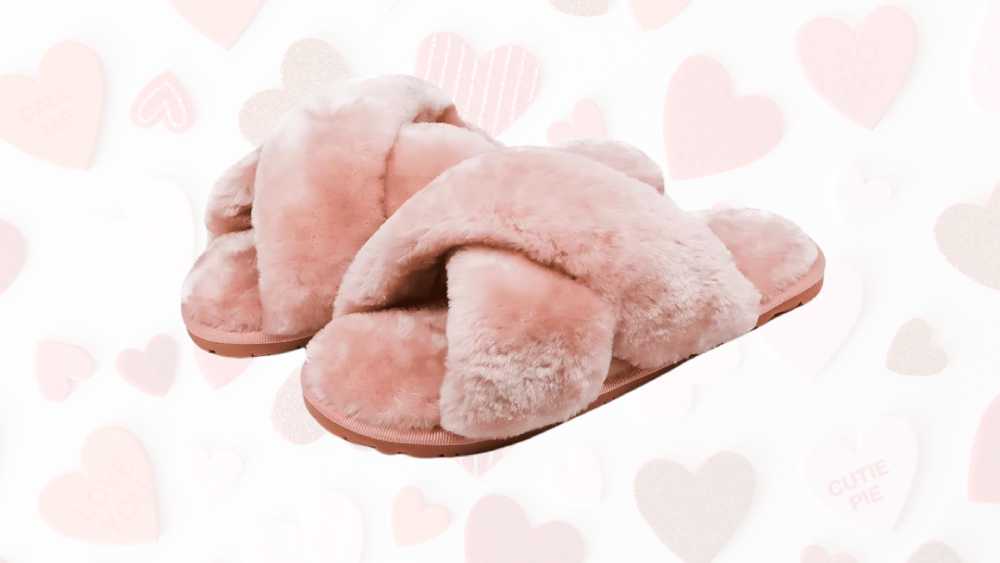Comfy soft fuzzy plush open toe house slippers