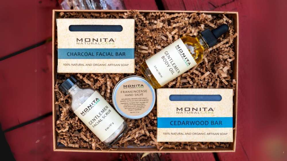 Spa gift set for men including after shave, facial soap and scrub