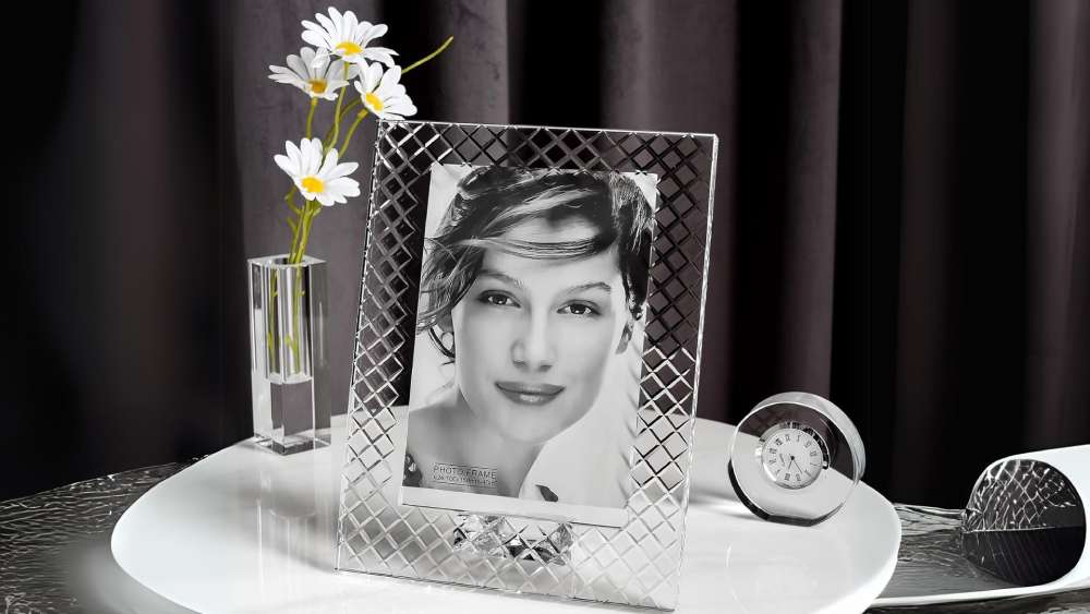 Crystal diamond five by seven standing photo frame