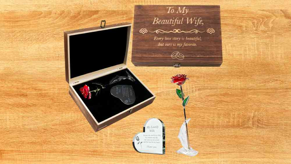 Glass gift with wooden box for wife