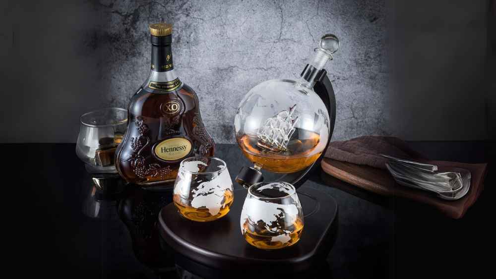 whiskey globe set tongs glasses