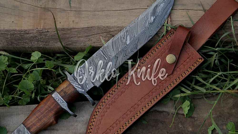 damascus hunting knife enthusiast hand blade