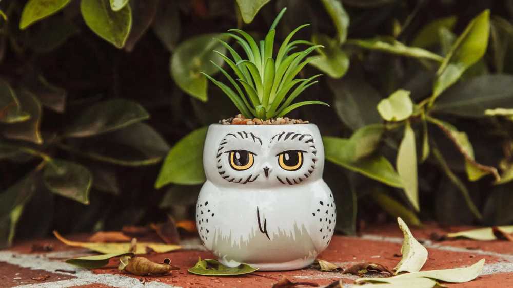Harry Potter three inch Hedwig ceramic mini planter