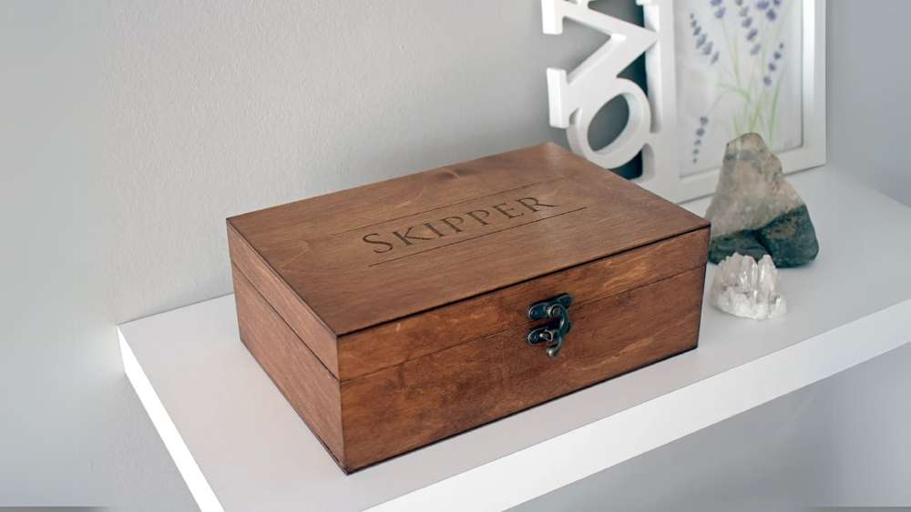 Wooden keepsake box with personalized engraving options