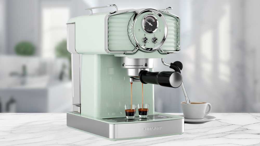 Compact professional espresso coffee machine with milk frother