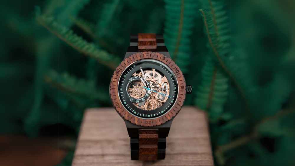 Engraved wooden mechanical watch in steampunk style