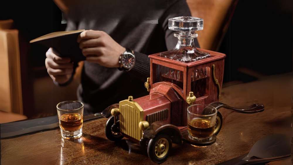 Vintage car whiskey decanter set with glasses