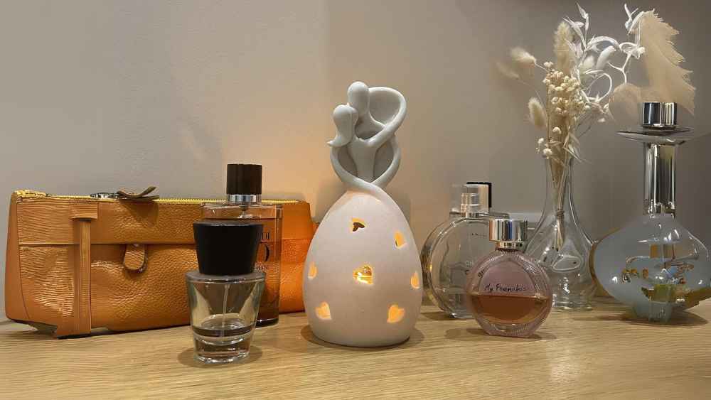 Amazing Design Infinity Love Candle Holder Statue