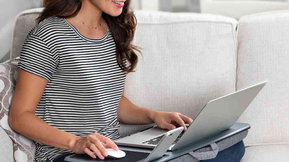 lap desk with space for laptop and mouse