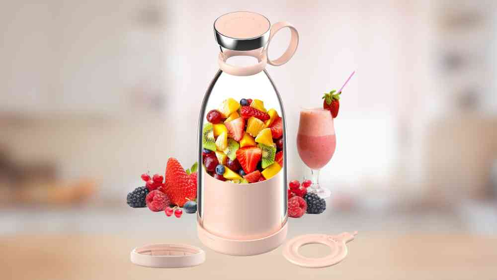Pink portable blender for shakes and smoothies