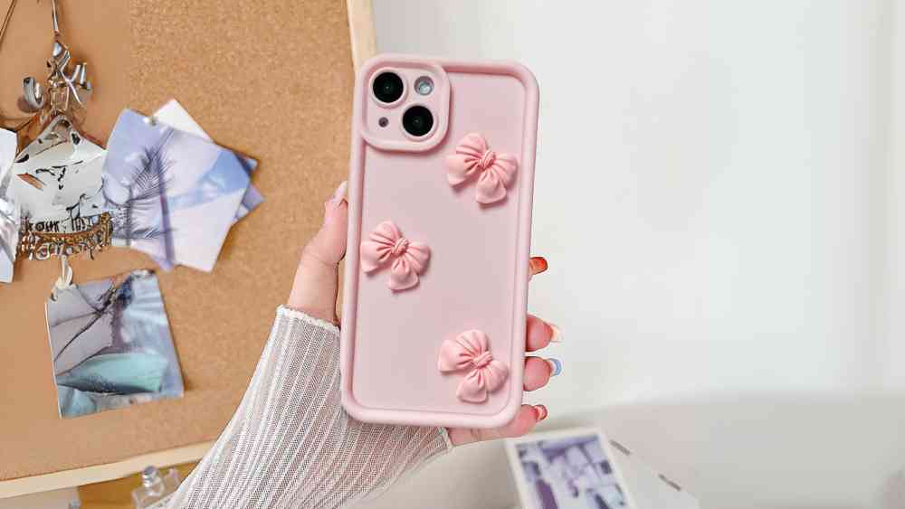 Pink iphone case with 3D bow