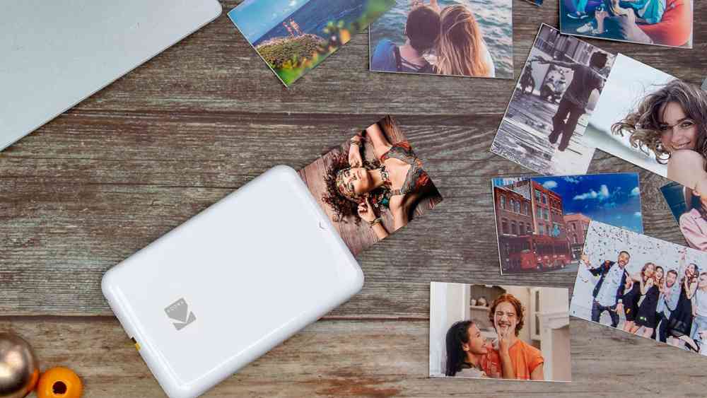 White Kodak Step wireless mobile phone mini printer
