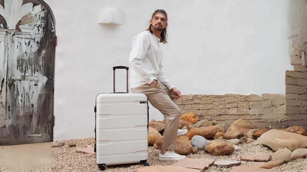 Expandable 3-Piece Set Luggage for Travel Goals
