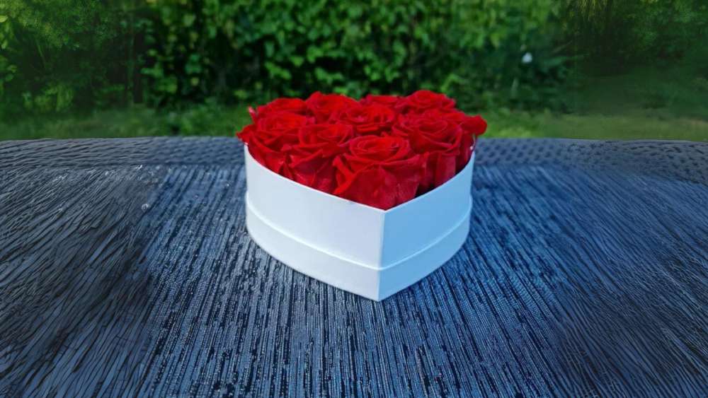real preserved red roses in designer hat box