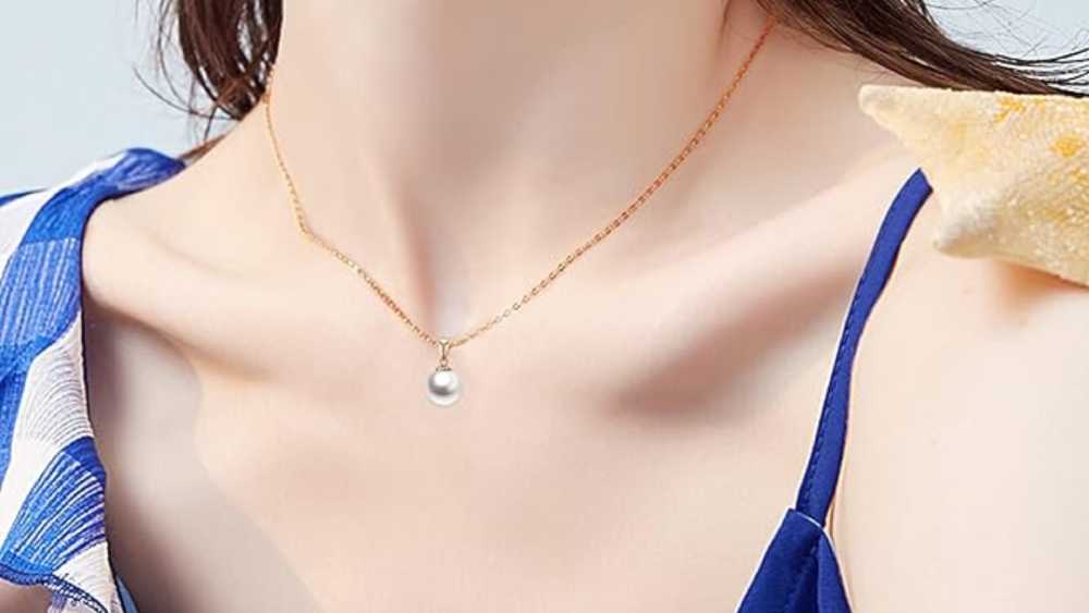 18K Gold Necklace with Pearl Pendant