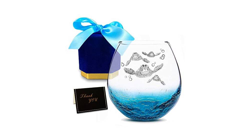 Beautiful Sea Turtle Wine Glass