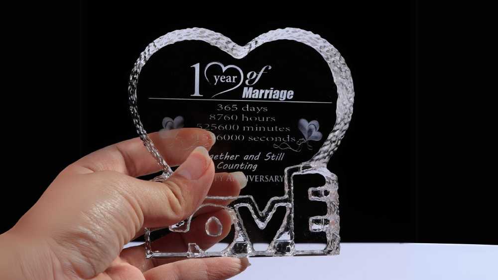 3rd Anniversary Crystal Sculpture Heart and Love