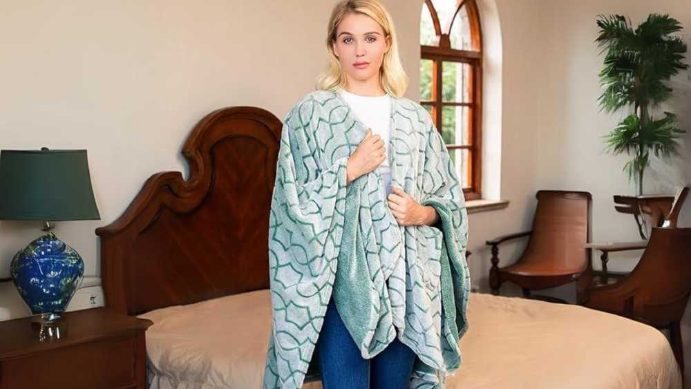 Stylish Blanket Shawl with Pockets