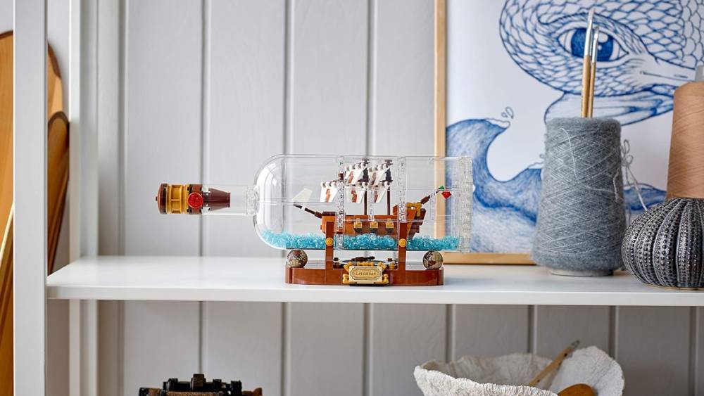 LEGO set Ship in a Bottle for all ages