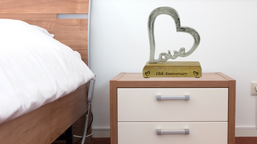 18th Anniversary Rustic Heart Decoration