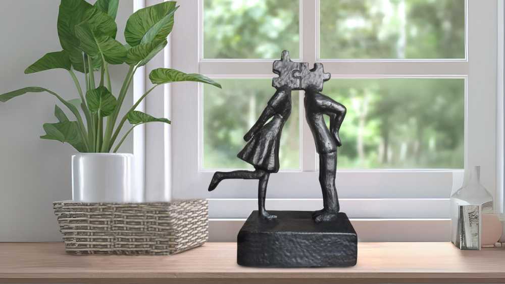 Home Decoration Love Figurine Sculpture Anniversary Gift