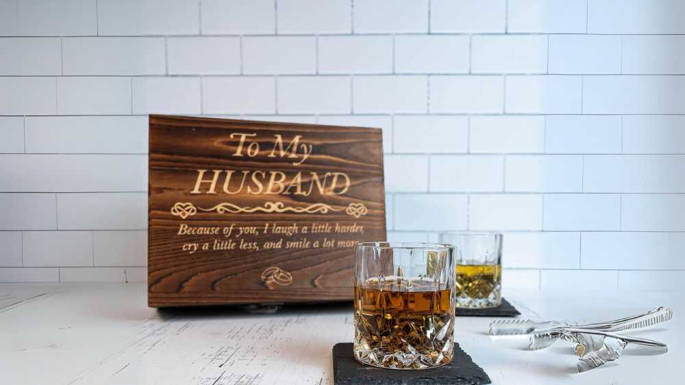 Engraved Crystal Whisky Glass Set with Sentimental Message