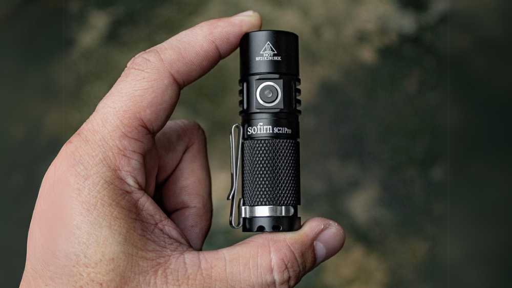 Mini Flashlight with Great Color and Temperature