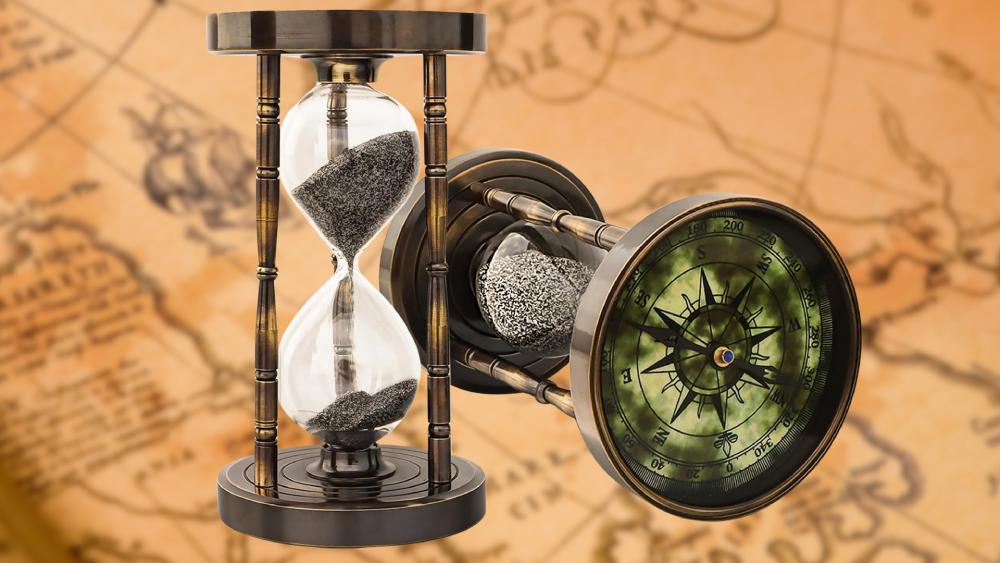 Stunning Hourglass Compass Combo