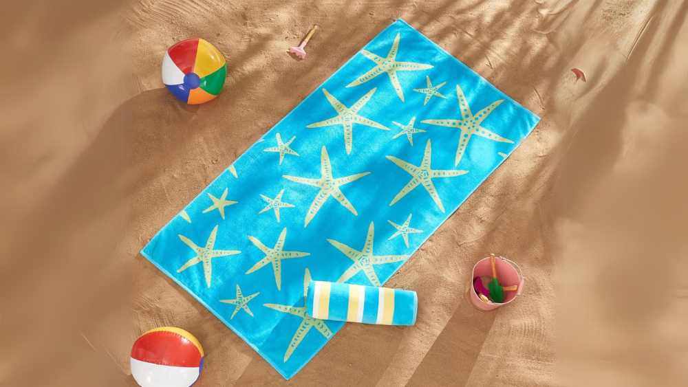 Set of Two Beach Towel with Distinct Patterns
