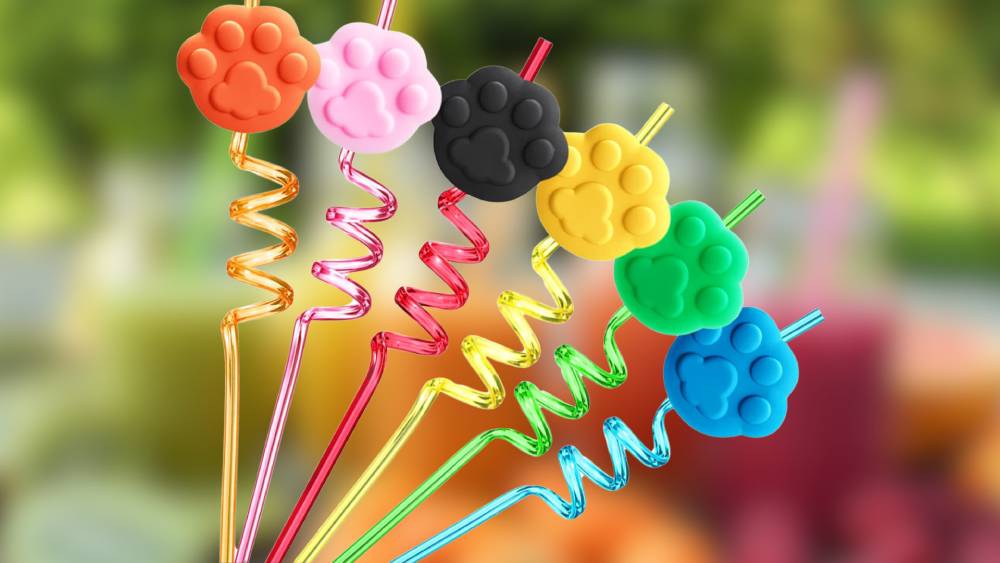 Paw Patterned Straws Made of Silicon and Plastic