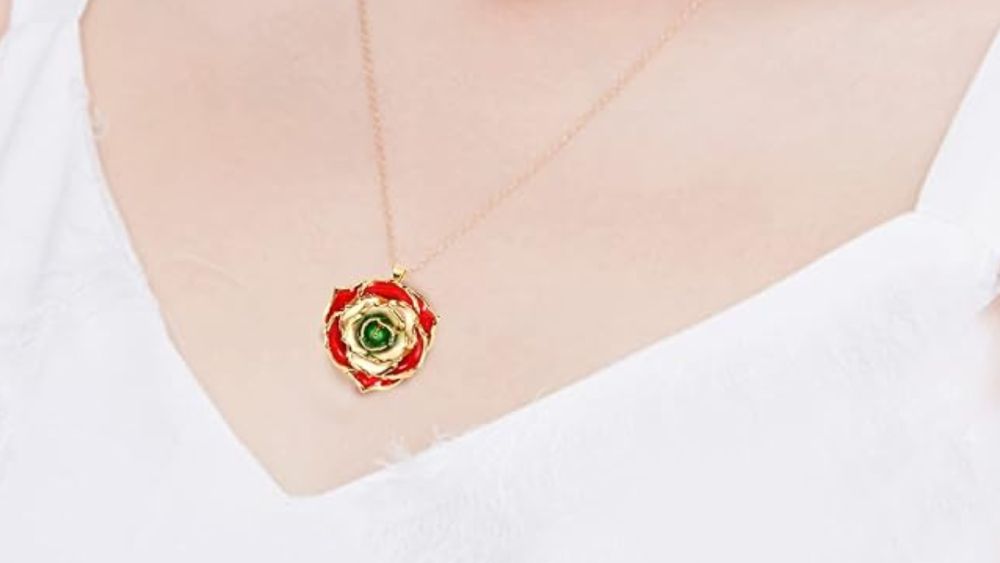 Romantic Gold Dipped Rose Necklace