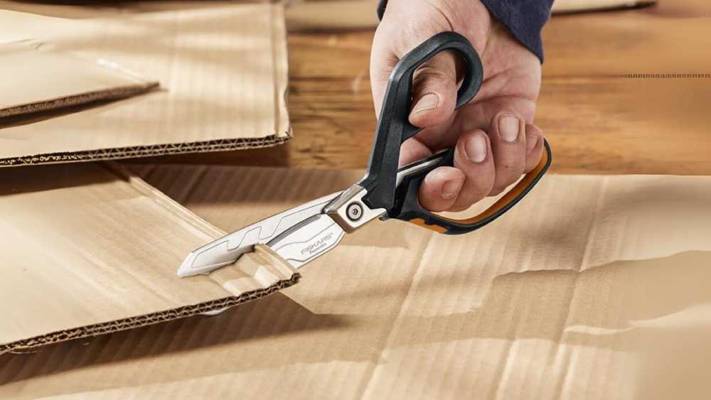 Heavy-duty Scissors with Ergonomic Design