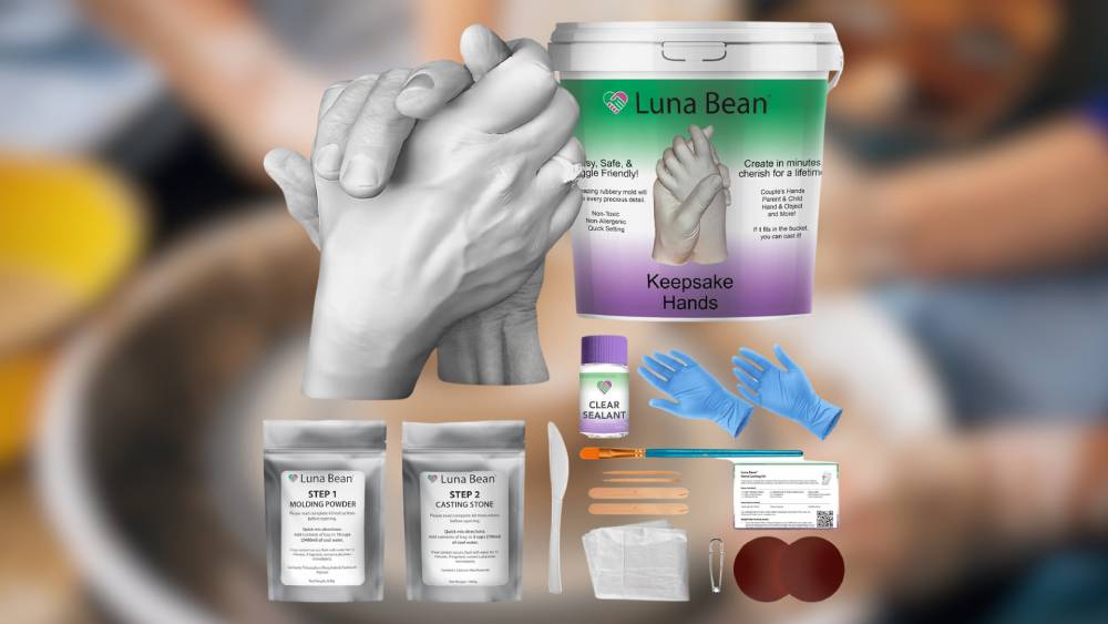 Hand casting kit for couples