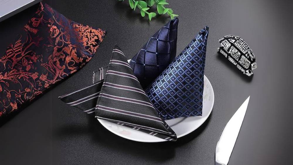 Pocket Squares made of Polyester and Silk