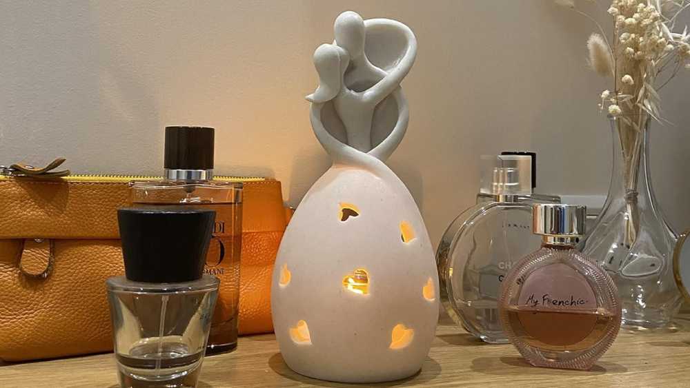 Infinity Love Candle Holder Statue With Flickering LED