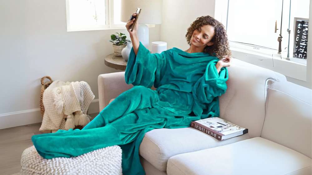 Catalonia Wearable Fleece Blanket