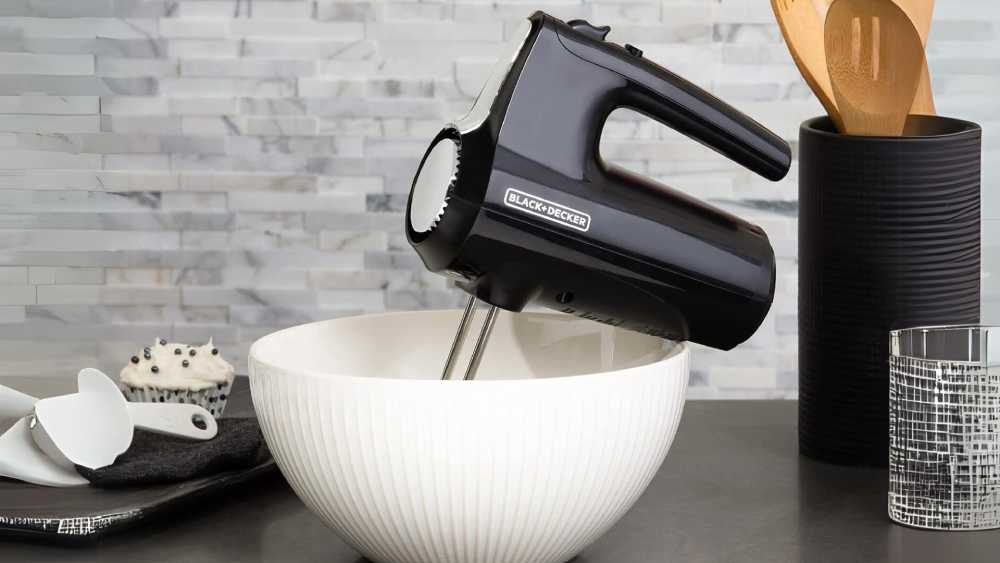 Black Decker Hand Held Mixer 5 Speed Helix Beater