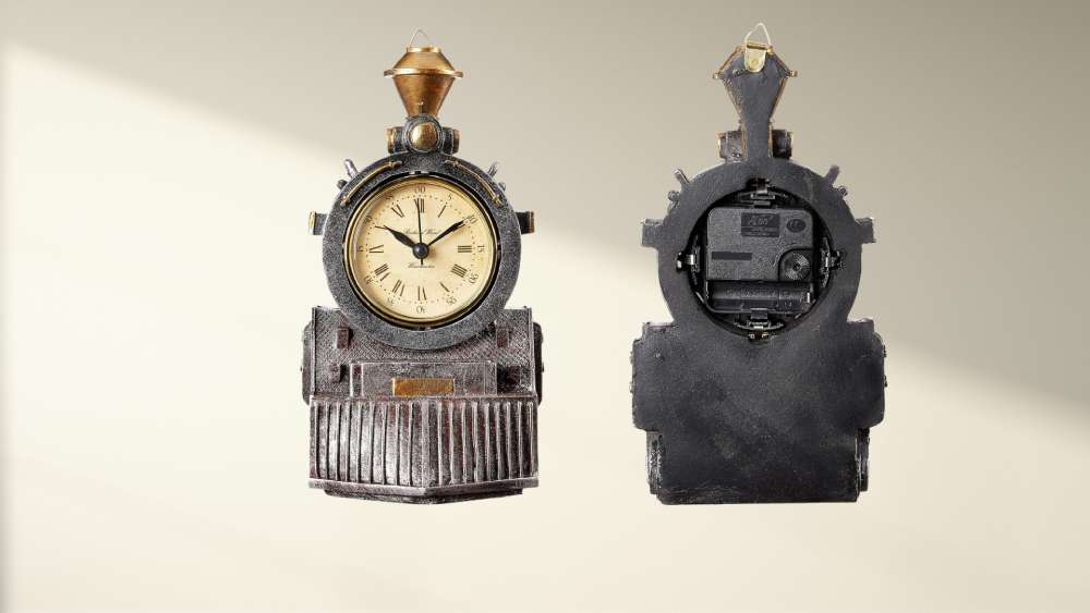 Design Toscano Locomotive Train Wall Clock Gifts