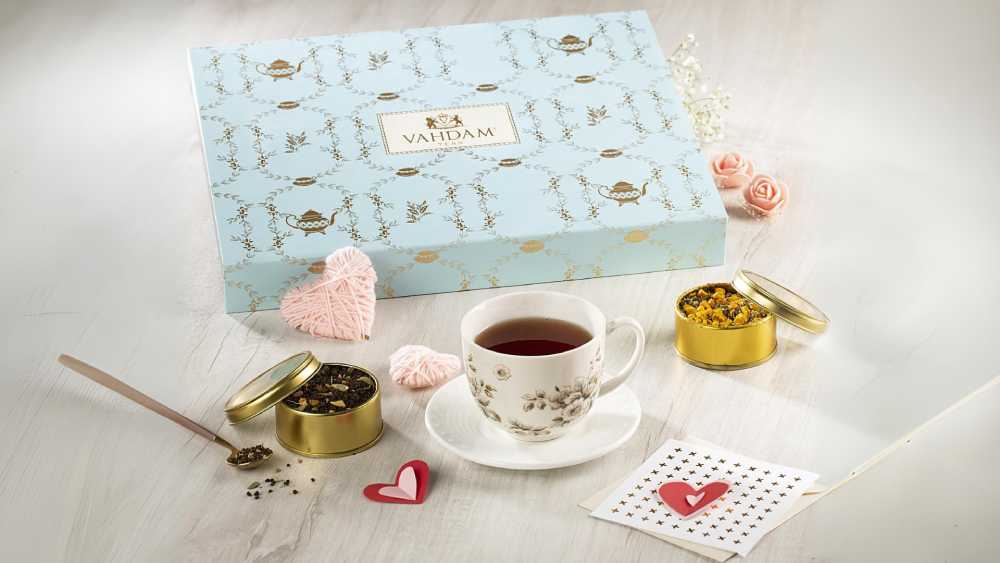 VAHDAM Assorted Tea Luxurious Gourmet Gift Set