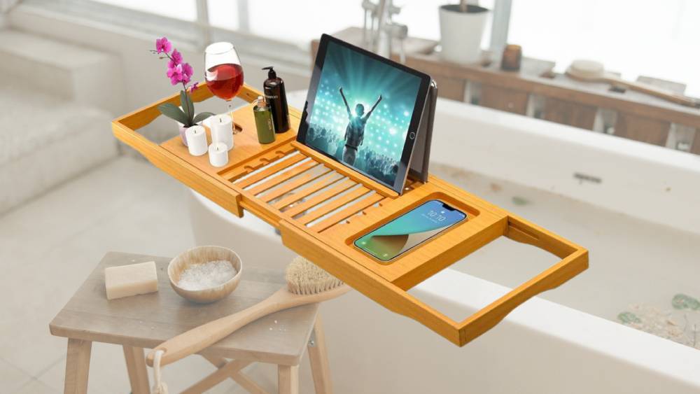 Bamboo bathtub caddy