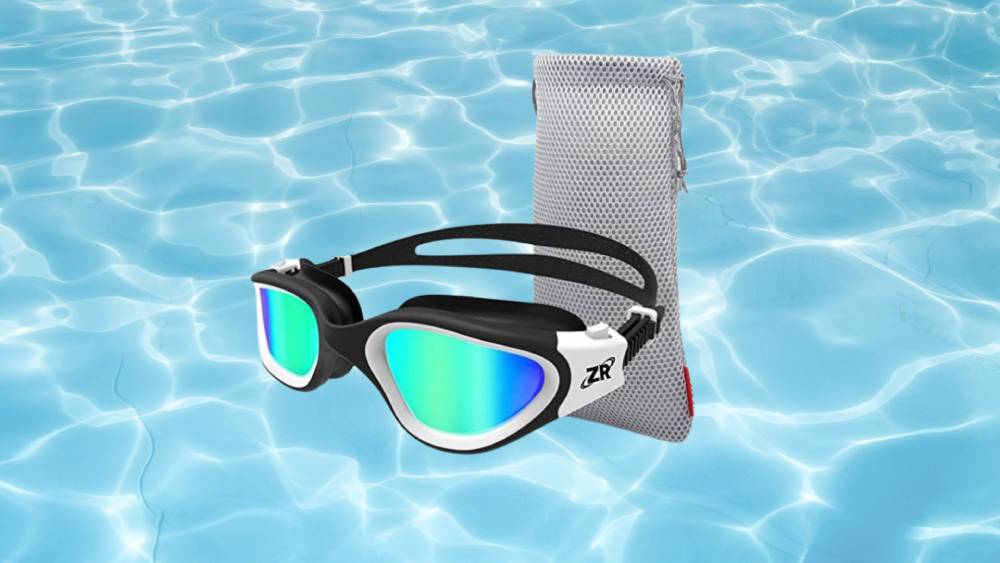 Swimming goggles for a crystal-clear pool experience