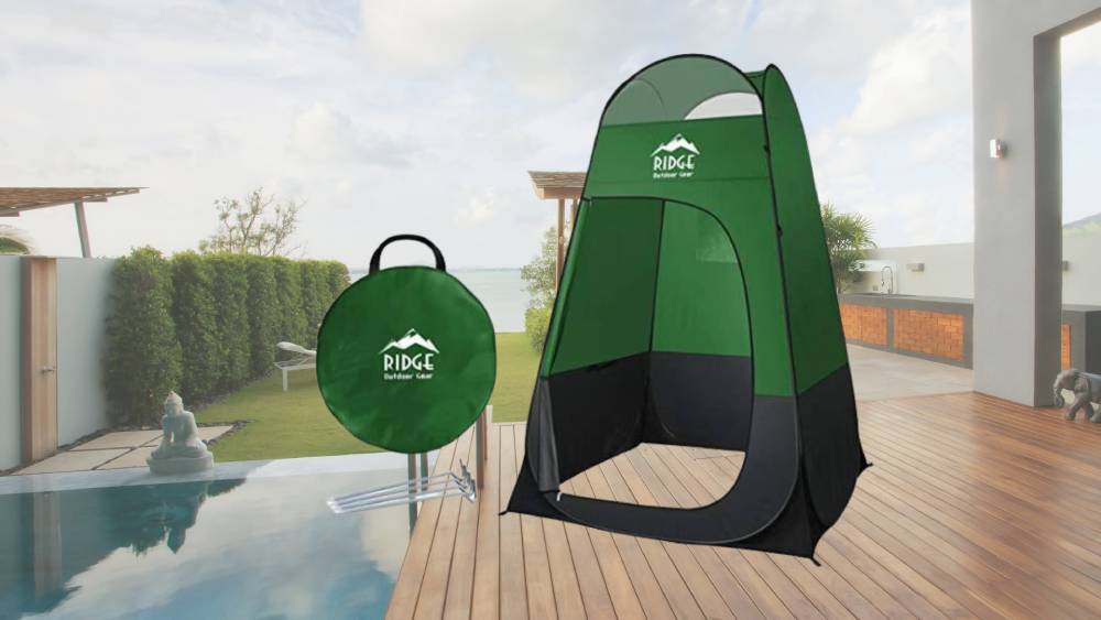 Portable changing room for poolside privacy