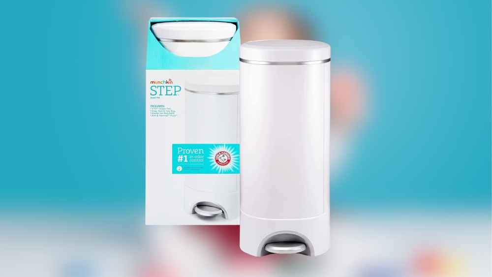 Munchkin Step Diaper Pail By Arm & Hammer