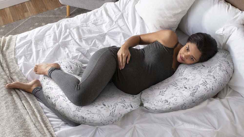 Full Body Pregnancy Pillow Top Baby Shower Gift Ideas