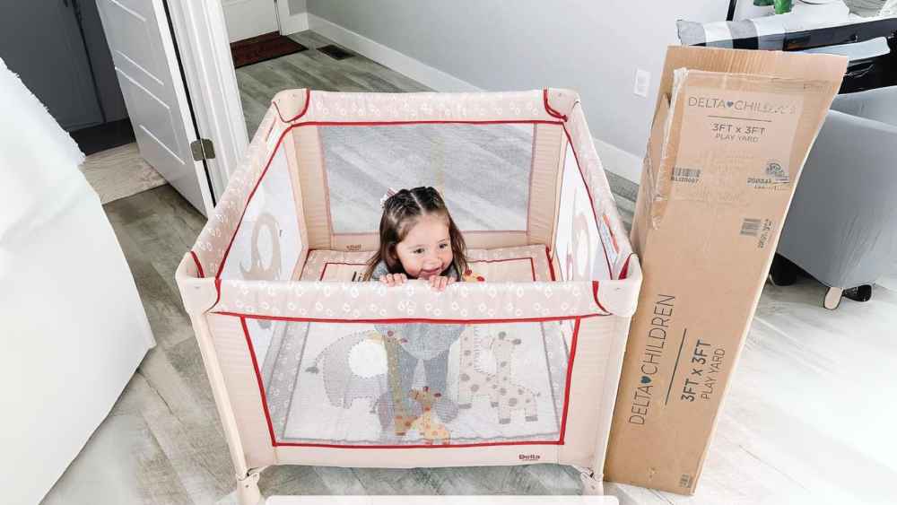 Delta Childs Play Yard Portable Baby PlayPen
