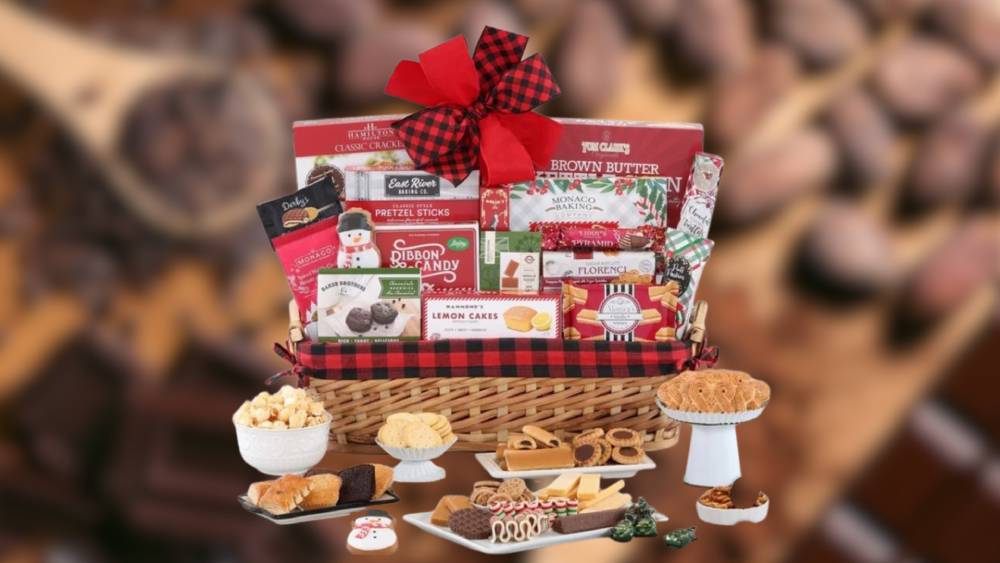 Simply Sweet holiday gift basket with treats.