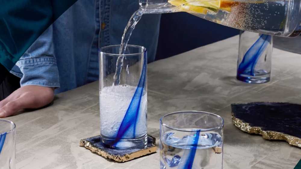 Rock blue ribbon glass shape